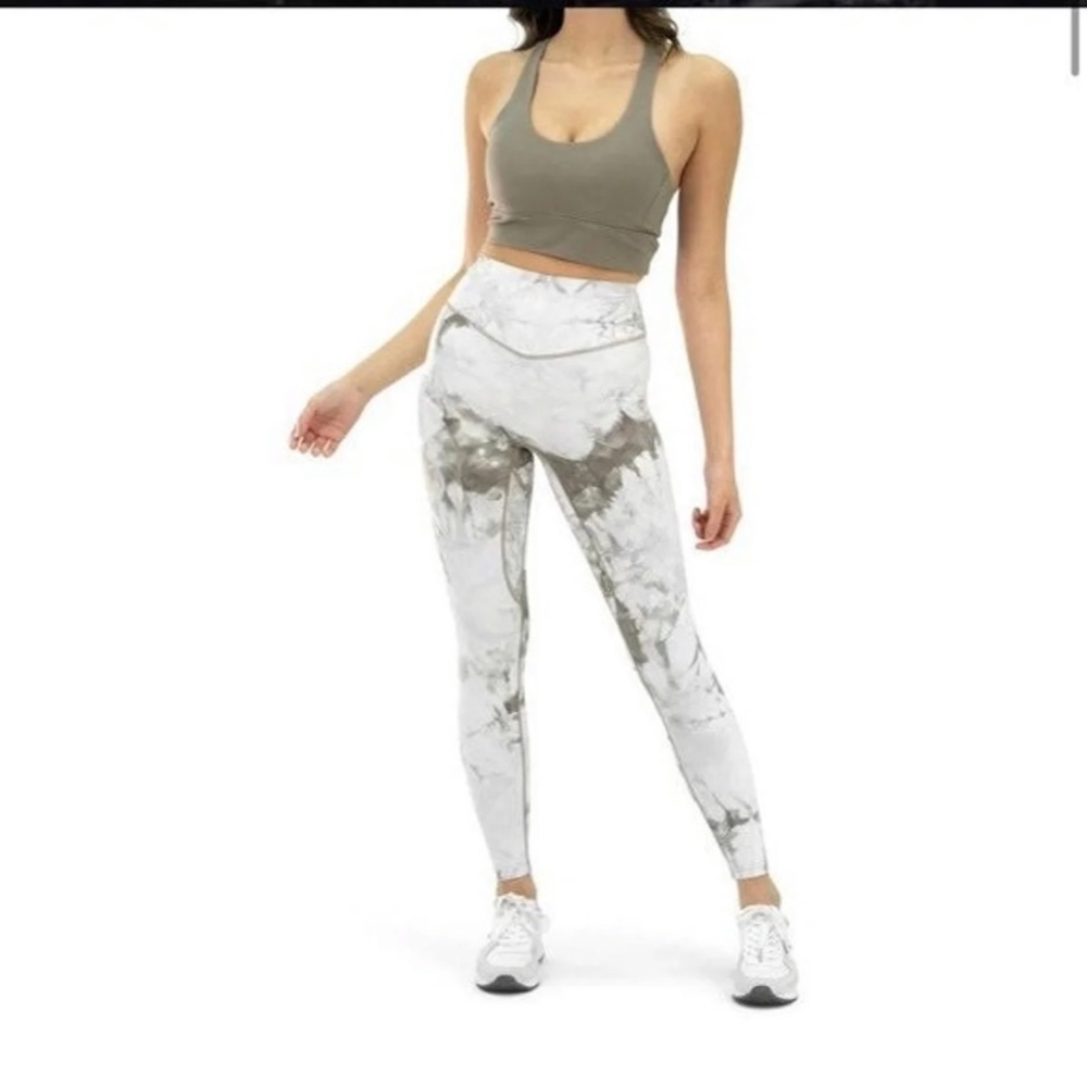 Balance athletics oasis leggings